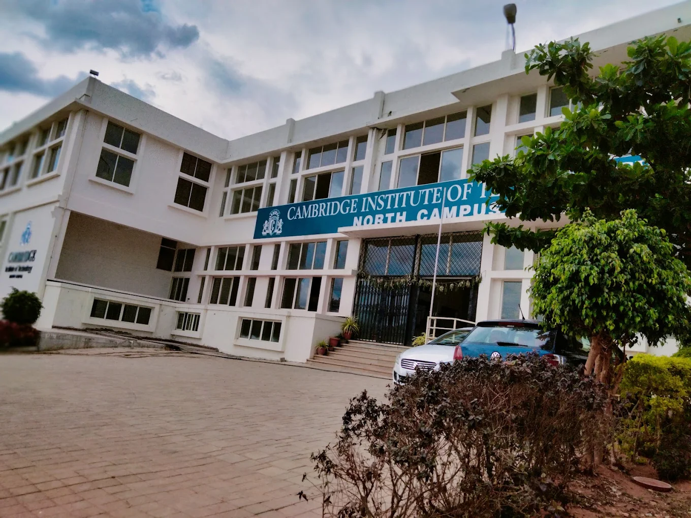 Cambridge Institute of Technology, Bengaluru hiring professors , non-academic staff
